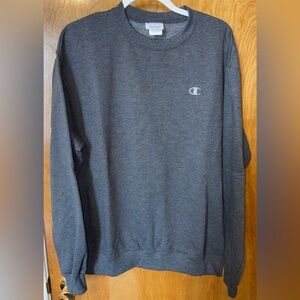 Champion heathered grey Authentic crew neck sweatshirt Size Large cotton blend